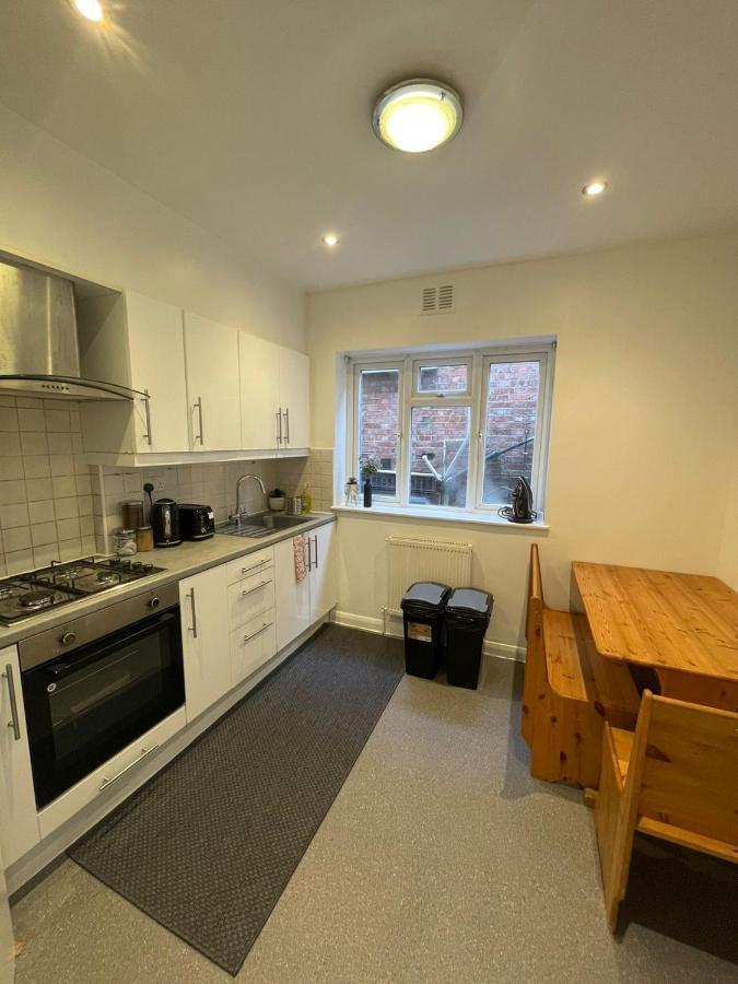Willesden Green Rooms Londen Buitenkant foto