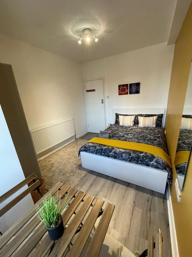 Willesden Green Rooms Londen Buitenkant foto